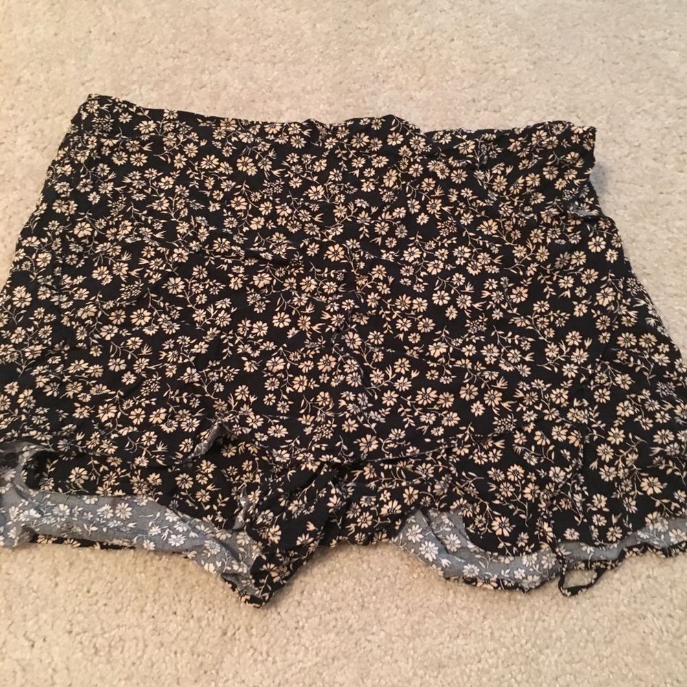 Forever 21 short/skirt